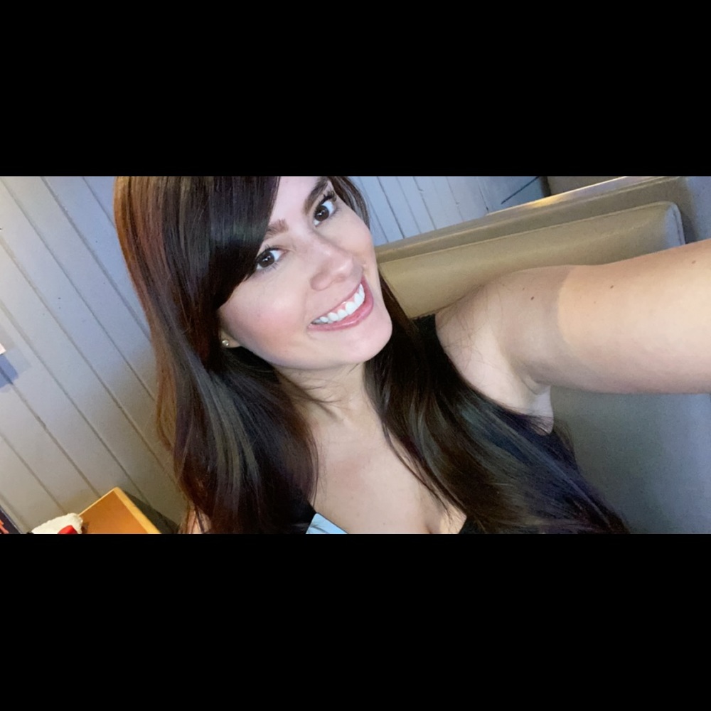 Meet your Posher, Alyssa